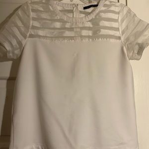 Formal White shortsleeved tip